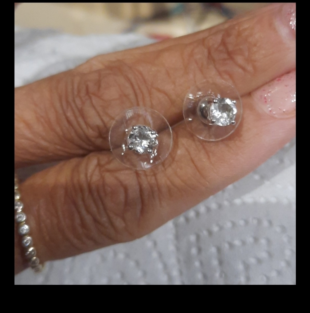 AUTHENTIC White Topaz Genuine Sterling Silver Stud Earrings Round Cut NIB 🎁